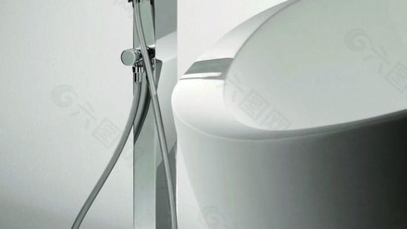 壁挂马桶：尺寸规格背后的设计智慧